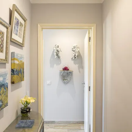 Modern Seaview Nr 805 Apartman *